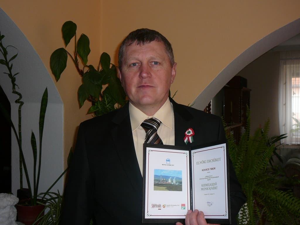 Kovács Tibor őrségparancsnok-helyettes Mátrai Erőmű Zrt. Elnöki dicséretben részesült  2012-ben